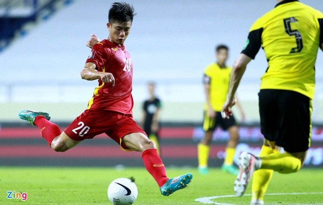 Mũi tên của thầy Park báo tin vui cho HLV Troussier; Huỳnh Như vỡ òa khi 