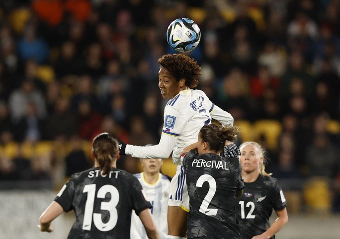 World Cup nữ 2023: Philippines thắng sốc New Zealand, bảng A căng như dây đàn - Bóng Đá