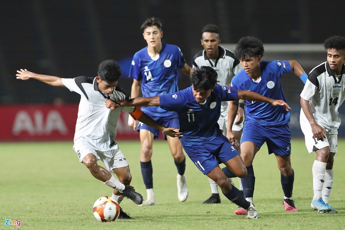 Cầu thủ U22 Philippines khóc sau trận thua đậm Timor Leste - Bóng Đá