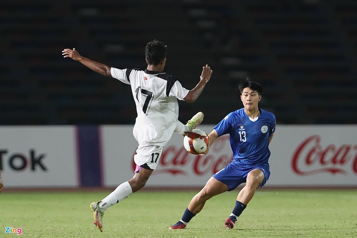 Cầu thủ U22 Philippines khóc sau trận thua đậm Timor Leste - Bóng Đá