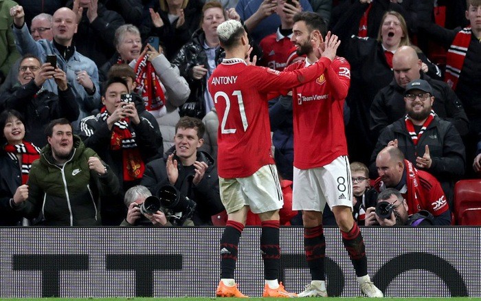 Tính huống 'câu' 3 thẻ đỏ cứu rỗi Jadon Sancho khỏi bi kịch - Bóng Đá