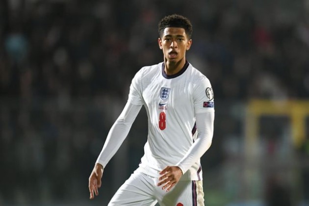 Manchester United have already identified their 'powerful' £101m Paul Pogba replacement - Bóng Đá