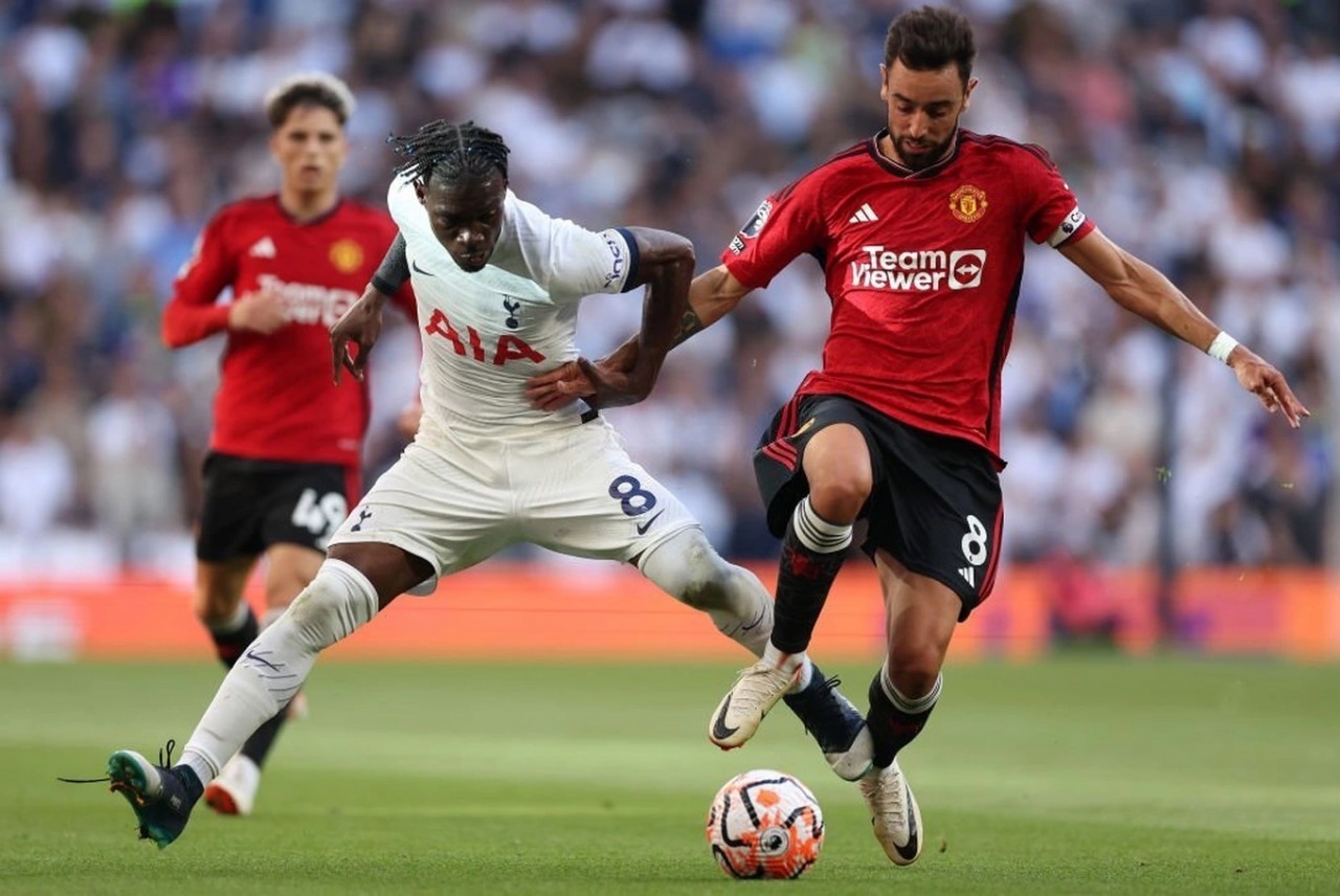 Man United toang cực mạnh - Bóng Đá