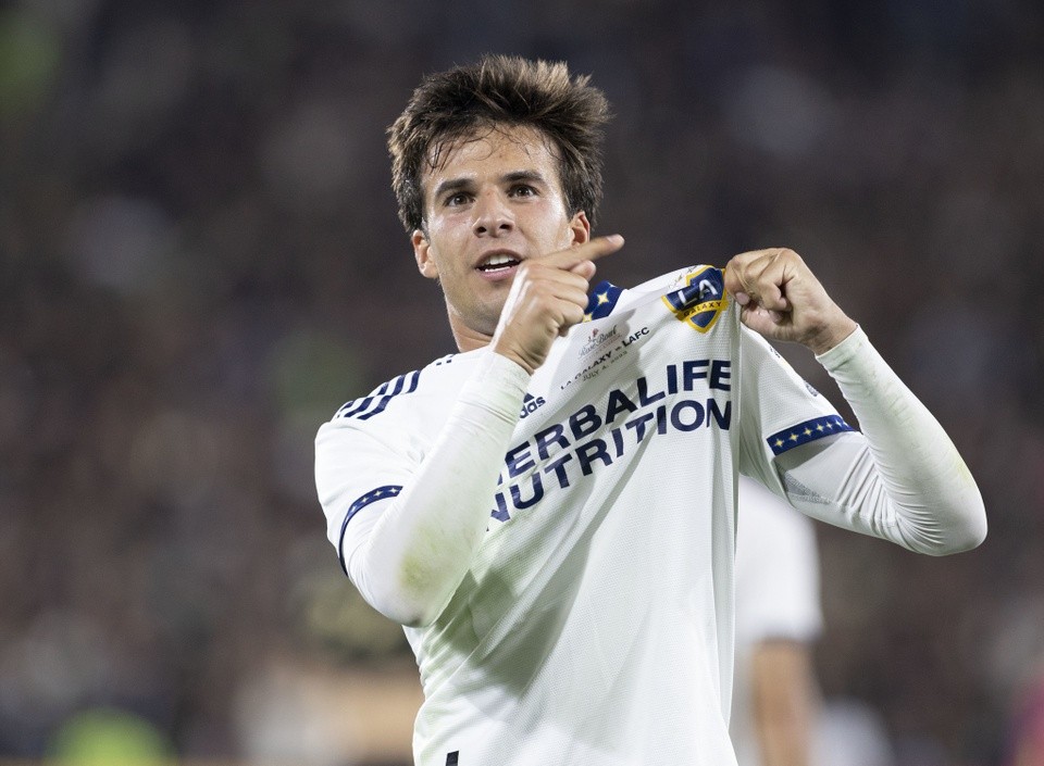 Cầu thủ bị Barca ruồng bỏ rực sáng ở MLS - Bóng Đá