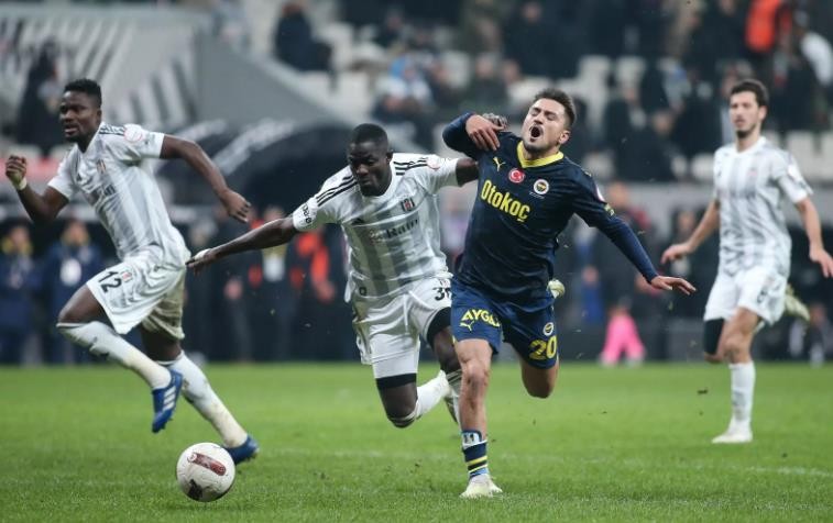 Marcelino đặt niềm tin vào Eric Bailly - Bóng Đá