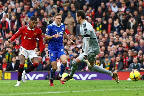 MU tiếp tục bùng nổ: Thách thức Barca và vinh quang vẫy gọi! - Bóng Đá