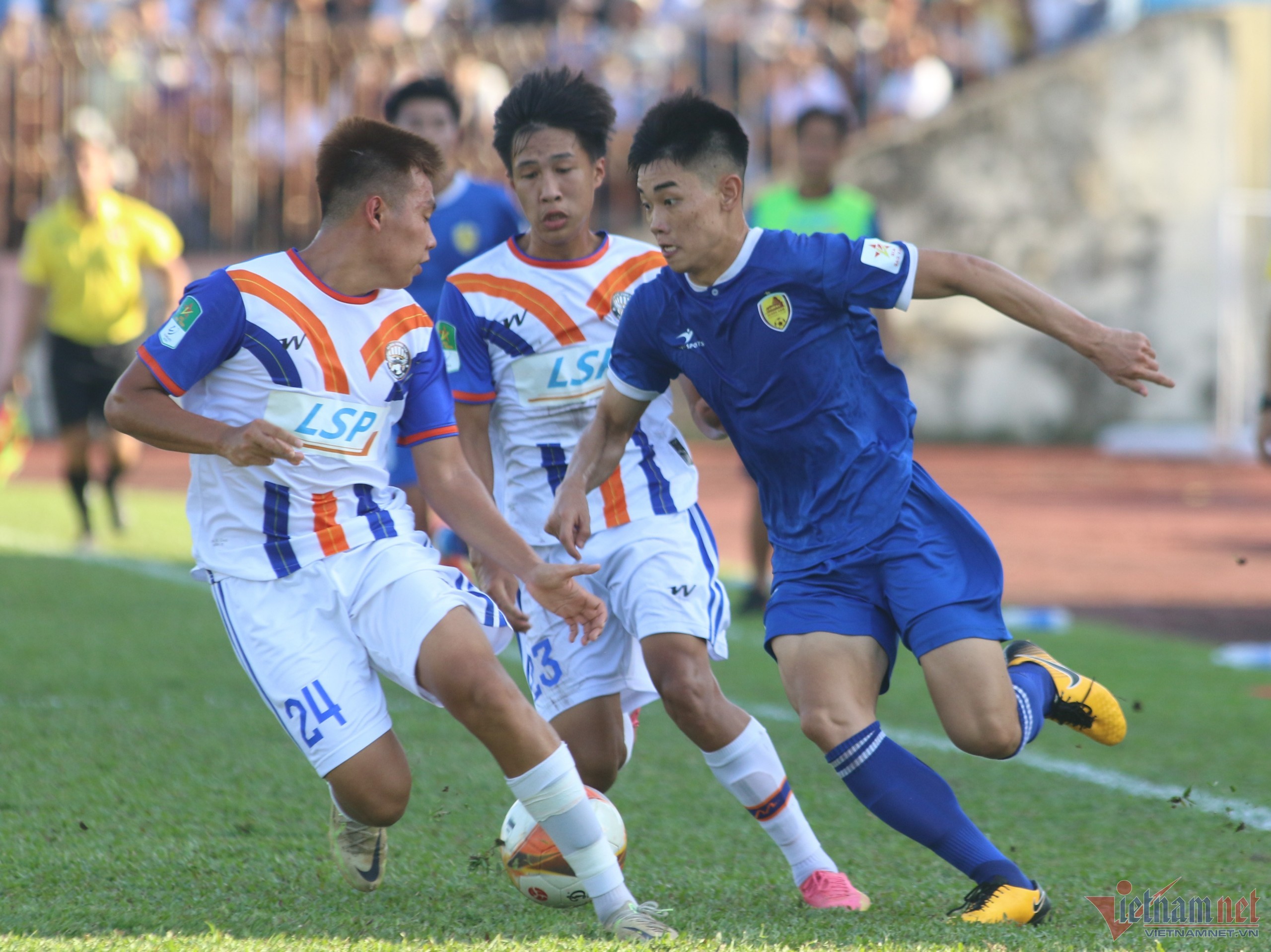 Quảng Nam vô địch giải hạng Nhất, trở lại V-League - Bóng Đá