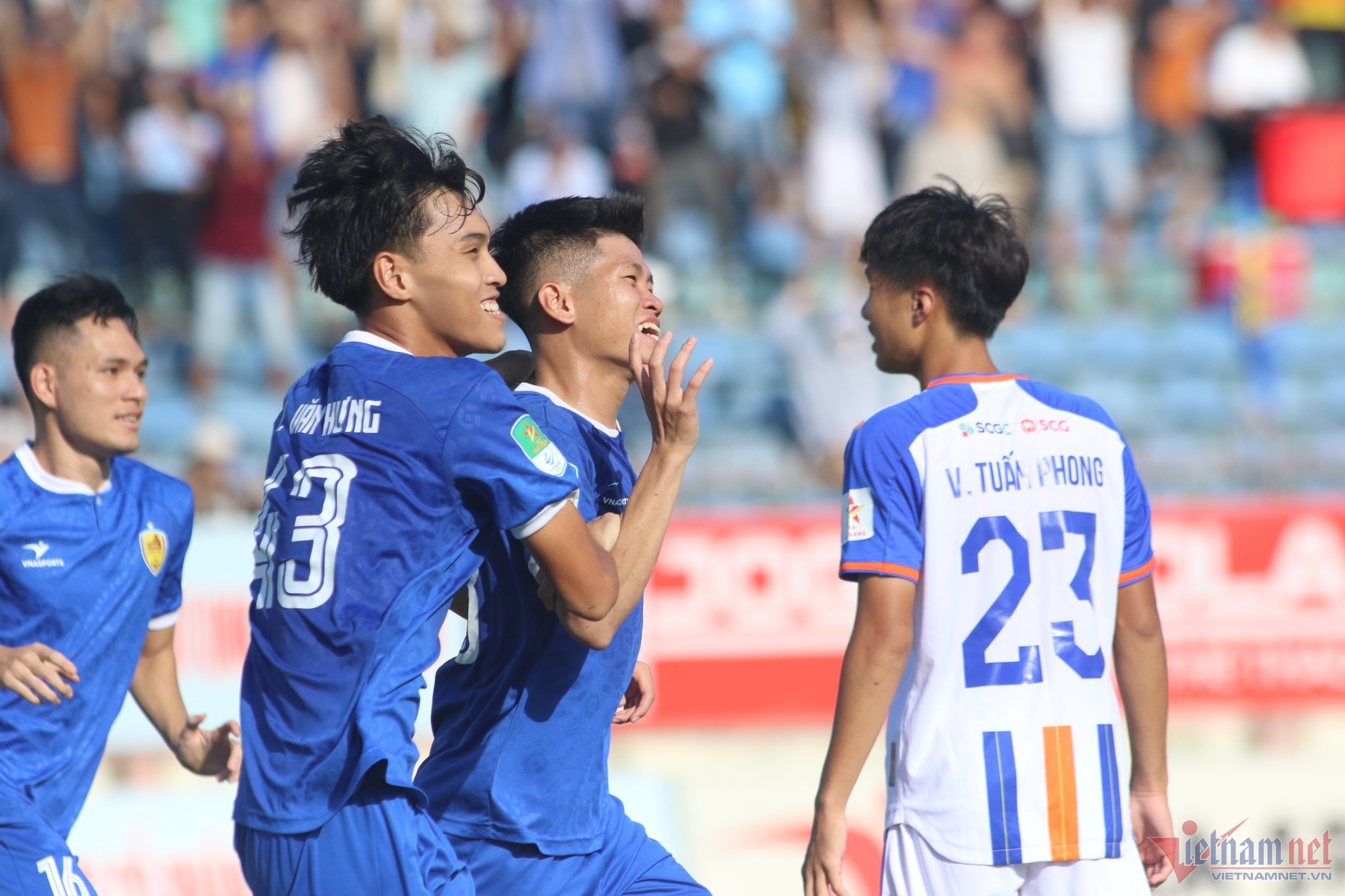 Quảng Nam vô địch giải hạng Nhất, trở lại V-League - Bóng Đá