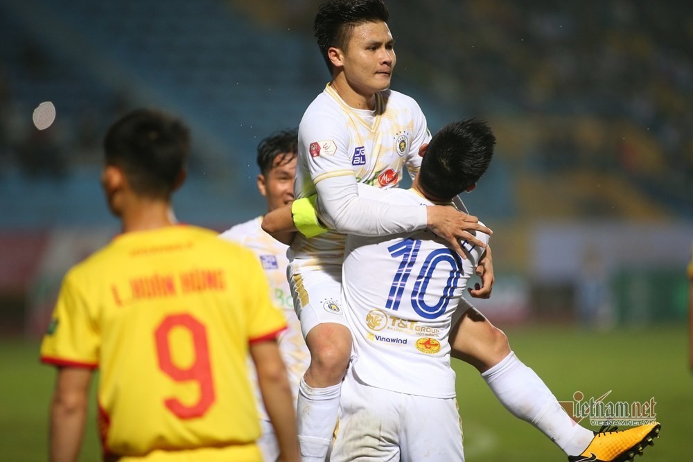 Quang Hải sau khi xuất ngoại: Khi V-League cũng thành thách thức - Bóng Đá