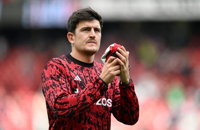 Ten Hag hé lộ tình hình của Harry Maguire - Bóng Đá