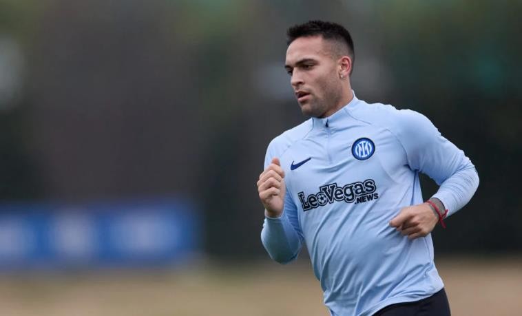Chelsea are considering signing Inter Milan striker Lautaro Martinez. - Bóng Đá