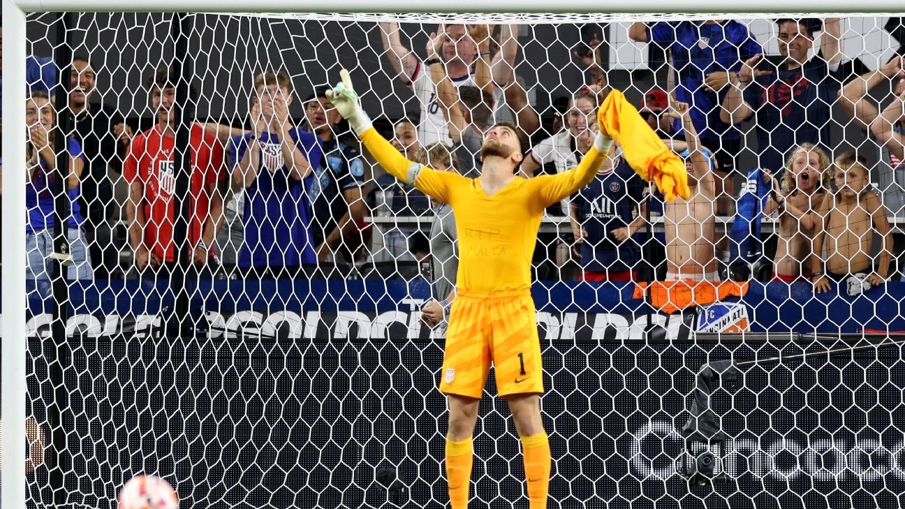 TURNER SAVES TWO PENALTIES AS USA REACH GOLD CUP SEMIS - Bóng Đá