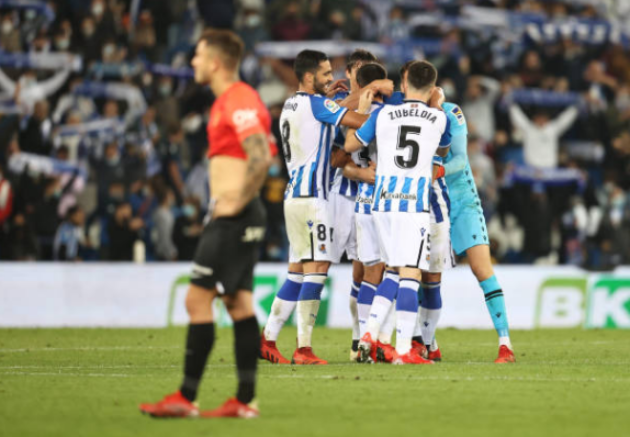 Cựu sao Man Utd đang bay cao cùng Sociedad - Bóng Đá