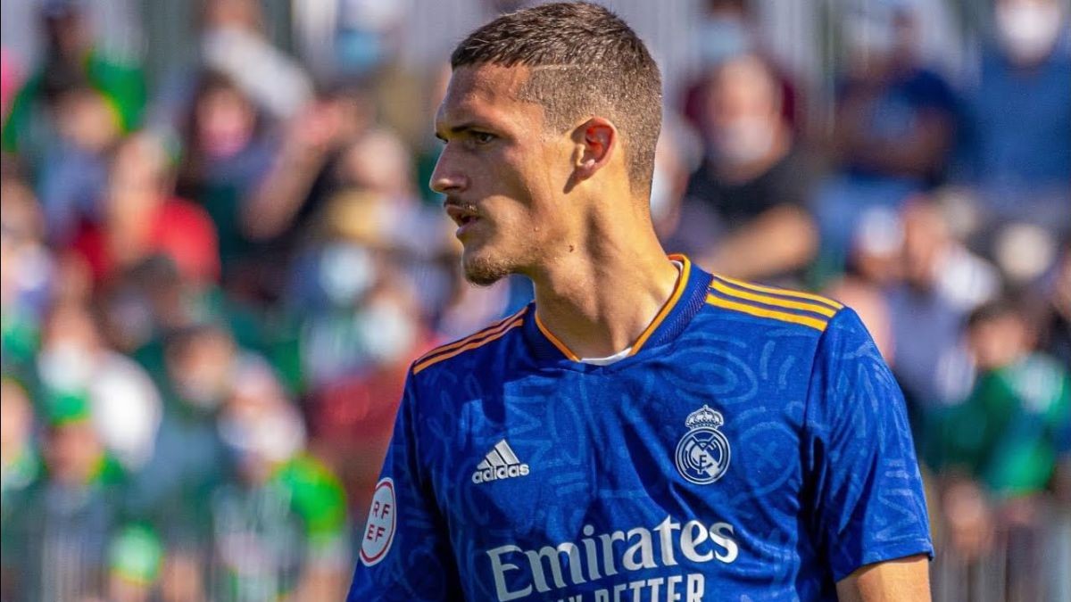 Bayern đáp trả Real đanh thép vụ Davies - Bóng Đá