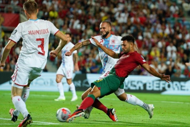 9 bàn hủy diệt, BĐN độc chiếm ngôi đầu - Bóng Đá