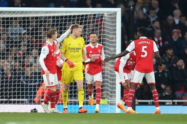 Sky Sports' Karen Carney at Emirates Stadium: - Bóng Đá