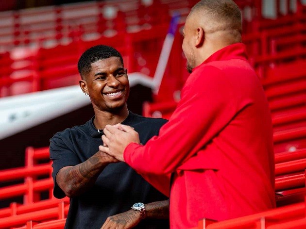 Marcus Rashford poses for touching family snaps in ‘This Is Home’ shoot after signing new £325k Man Utd contract - Bóng Đá