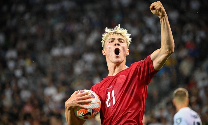 Rasmus Hojlund lại khiến CĐV Man United mỉm cười - Bóng Đá