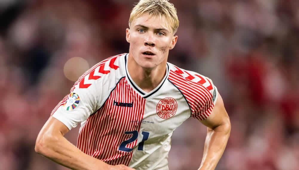 Tiền đạo mơ khoác áo Man Utd bùng nổ với 6 bàn sau 5 trận - Bóng Đá