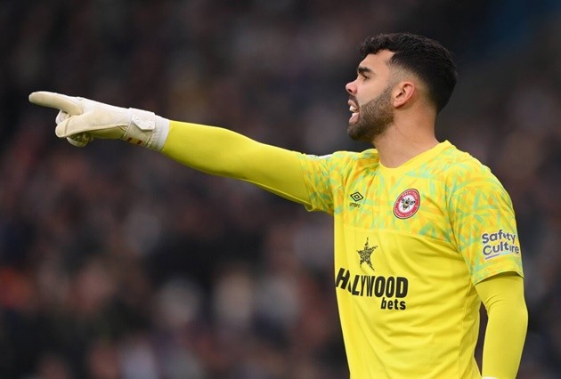 Brentford preparing for David Raya exit by lining up Liverpool stopper - Bóng Đá