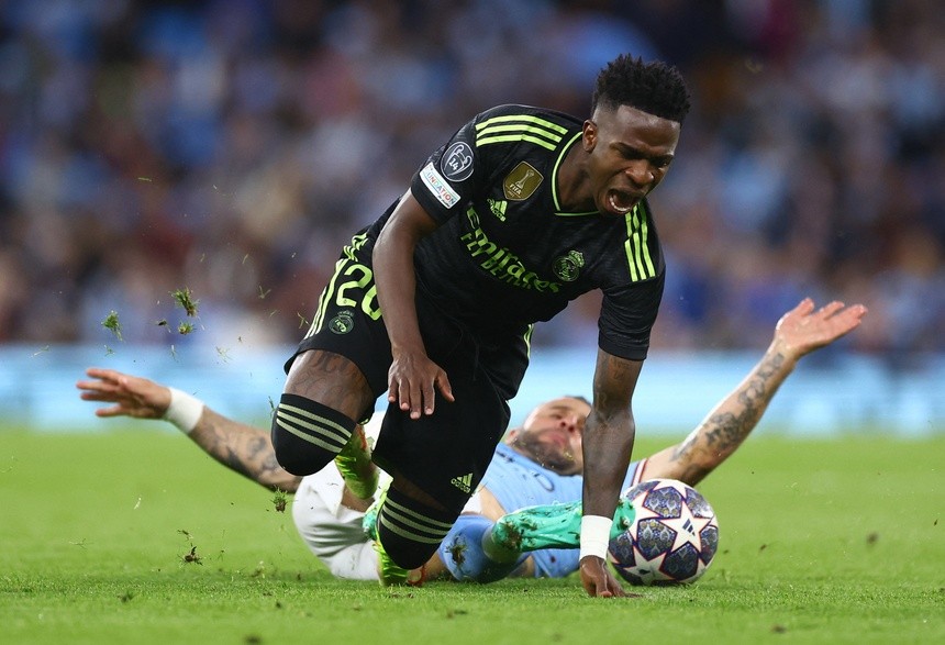 Vì sao Real Madrid thảm bại trước Man City? - Bóng Đá