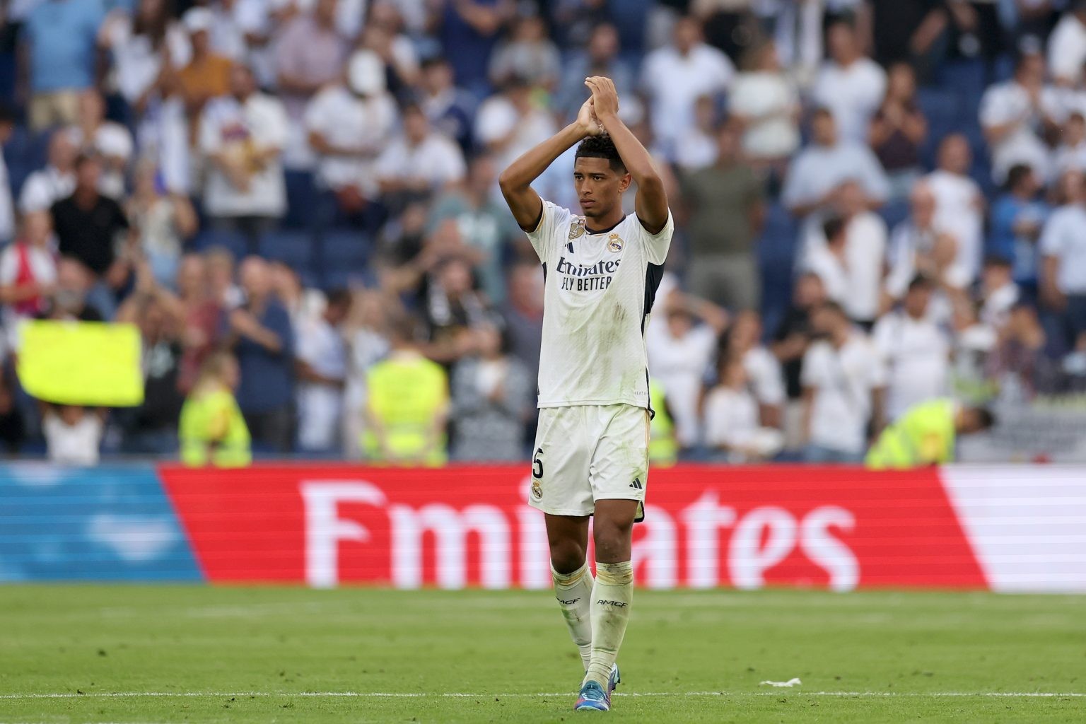 Real Madrid hero Jude Bellingham amazed by Santiago Bernabeu ovation: “Don’t know how to thank the fans” - Bóng Đá