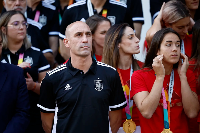 Hậu vụ từ chức của Chủ tịch LĐBĐ Tây Ban Nha, cảnh sát Úc nhập cuộc - Bóng Đá