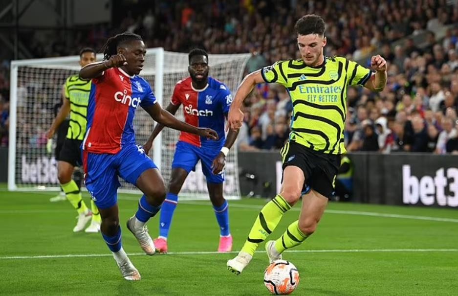  Gary Neville on Rice - Bóng Đá