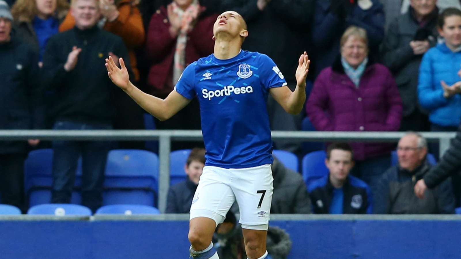Richarlison among Man Utd targets - Bóng Đá