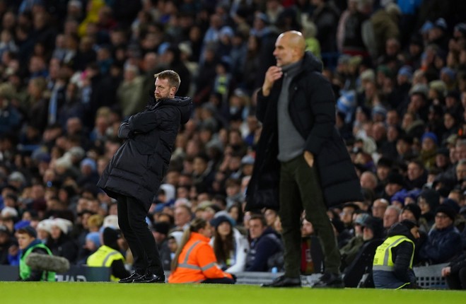 Pep Guardiola urges Chelsea to be patient with under-fire Graham Potter - Bóng Đá