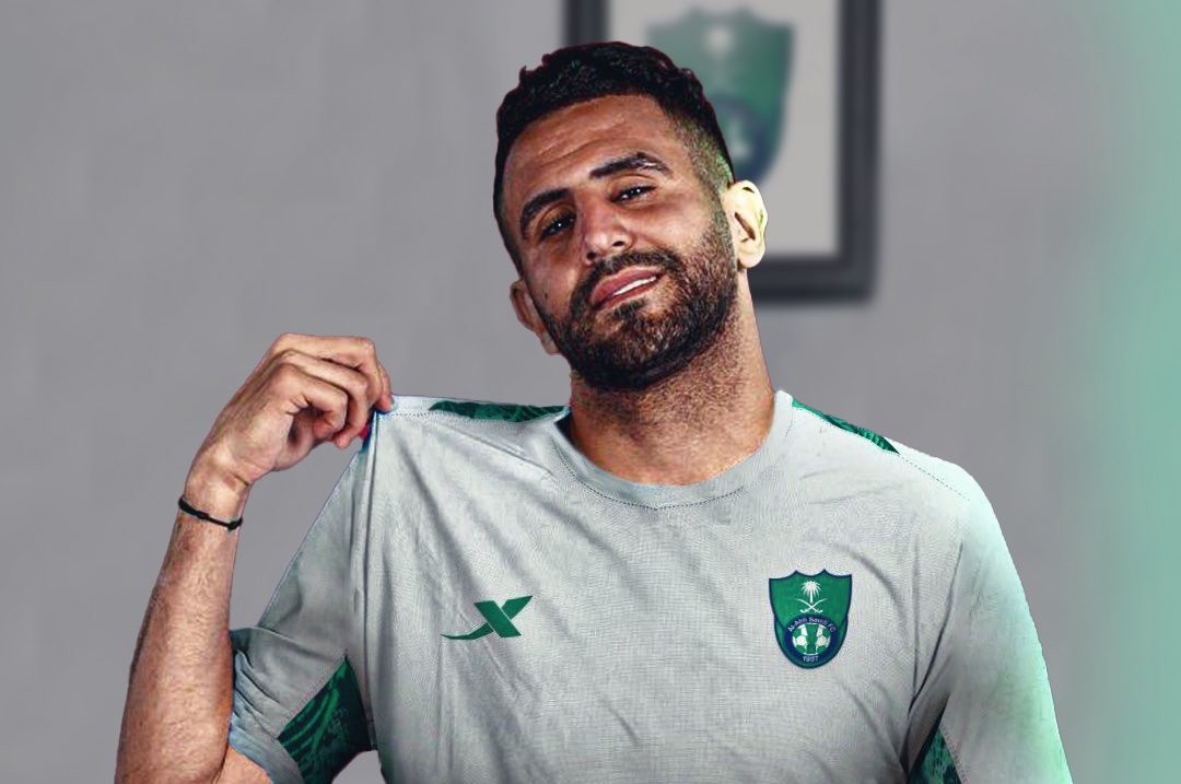 Official: Riyad Mahrez - Bóng Đá