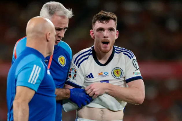 Jurgen Klopp gives Andy Robertson injury update  - Bóng Đá