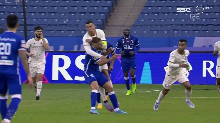 Chuỗi ngày buồn của Ronaldo kéo dài - Bóng Đá