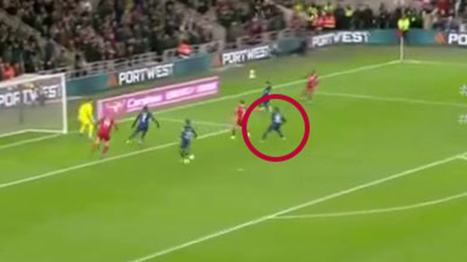 Choáng với Moises Caicedo - Bóng Đá