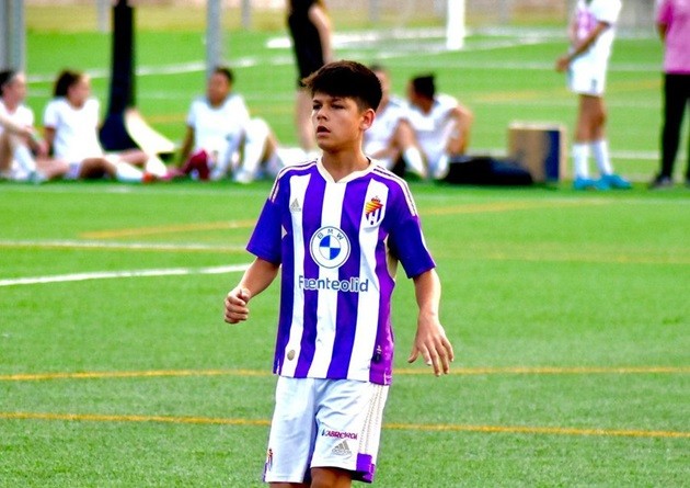Barcelona are interested in Brazilian Real Valladolid midfielder Guilherme Ruck. - Bóng Đá