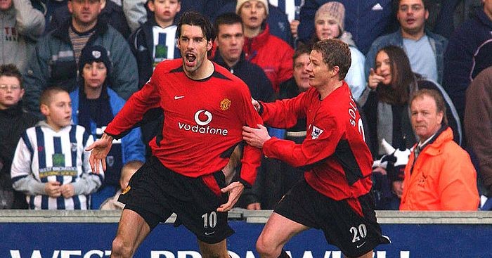 Van Nistelrooy felt bad for his Man Utd “Buddy” Solskjaer - Bóng Đá