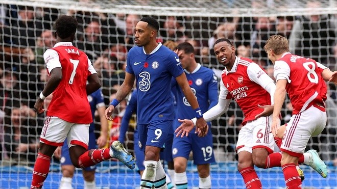 Màn phục hận thất bại của Aubameyang - Bóng Đá