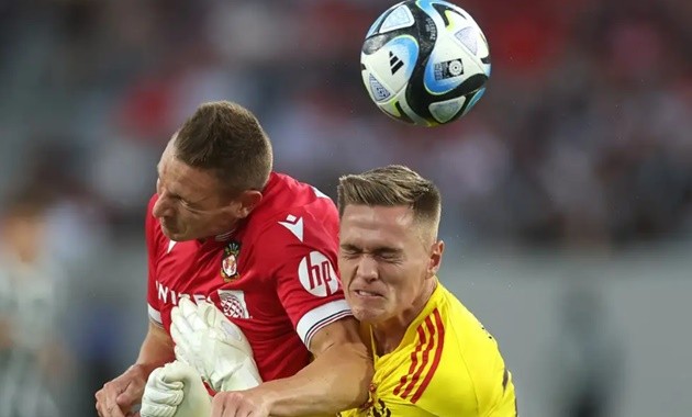 Manchester United are reportedly unhappy with Phil Parkinson's comments after their friendly against Wrexham, - Bóng Đá