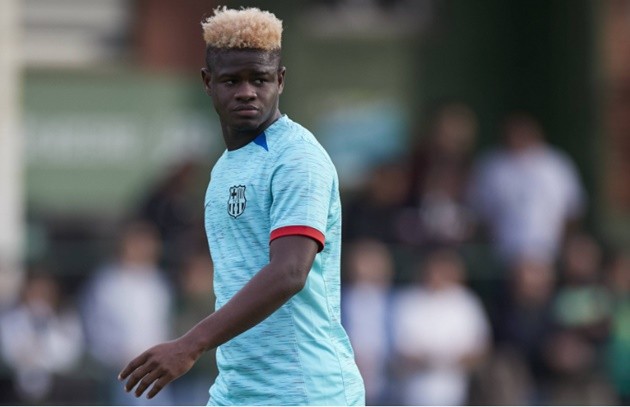 Arsenal closely monitoring Mikayil Faye situation - Bóng Đá