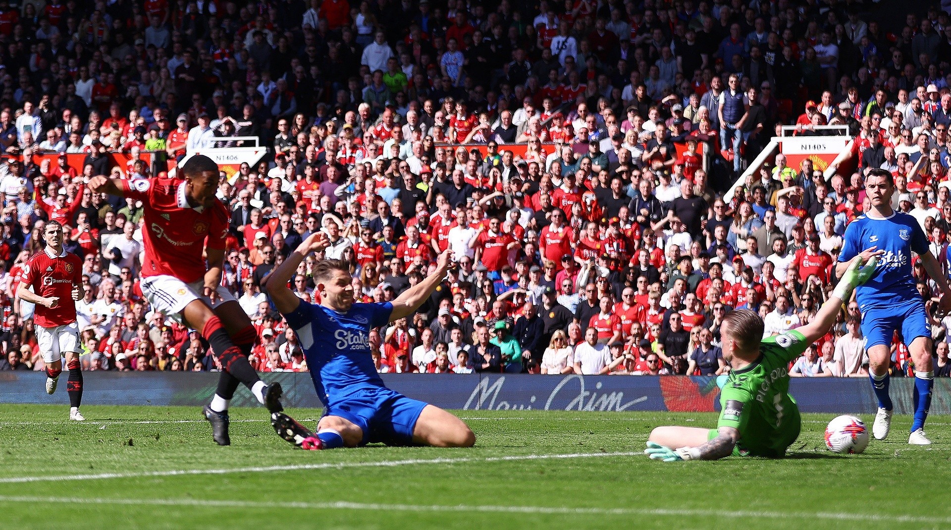 5 điểm nhấn Man Utd 2-0 Everton: Cú sốc xảy đến; Vết gợn quá lớn - Bóng Đá