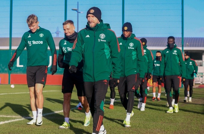Tân binh cật lực trên sân tập Man Utd trước giờ ra mắt - Bóng Đá