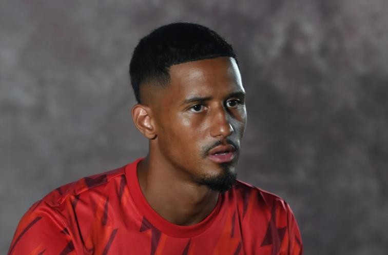 Emmanuel Petit on Saliba - Bóng Đá