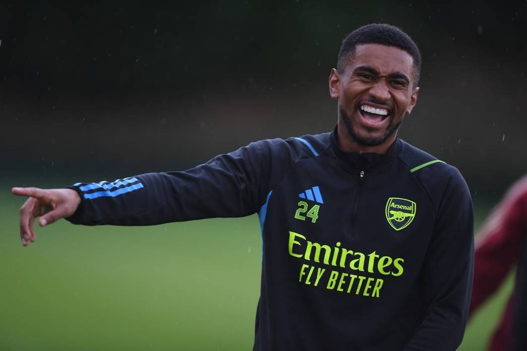 Nhìn buổi tập của Arsenal thấy chạnh lòng cho Man Utd - Bóng Đá