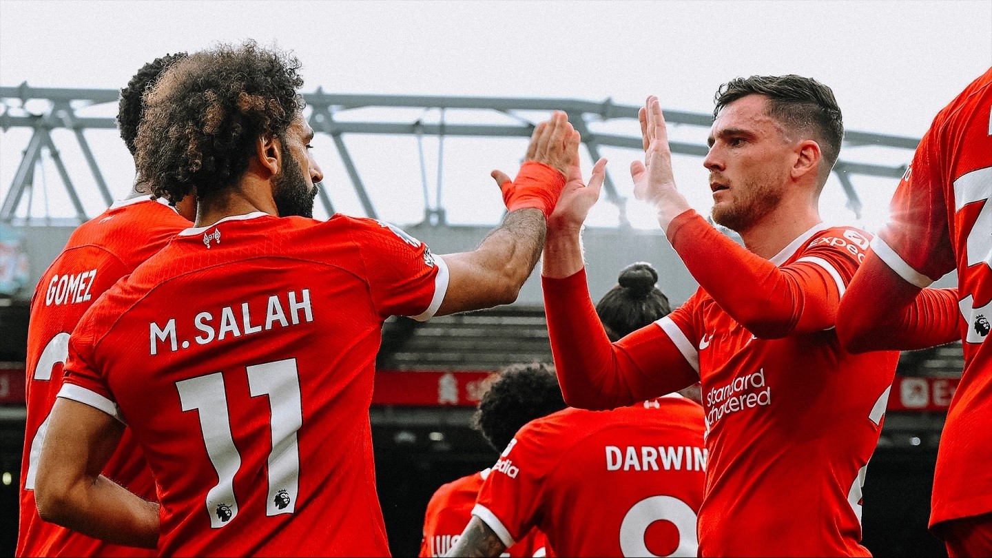Liverpool xuất sắc ngược dòng hạ Leicester City - Bóng Đá