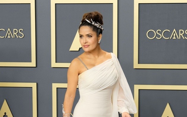 Salma Hayek tried to convince me to leave Ajax for Rennes - Alvarez - Bóng Đá