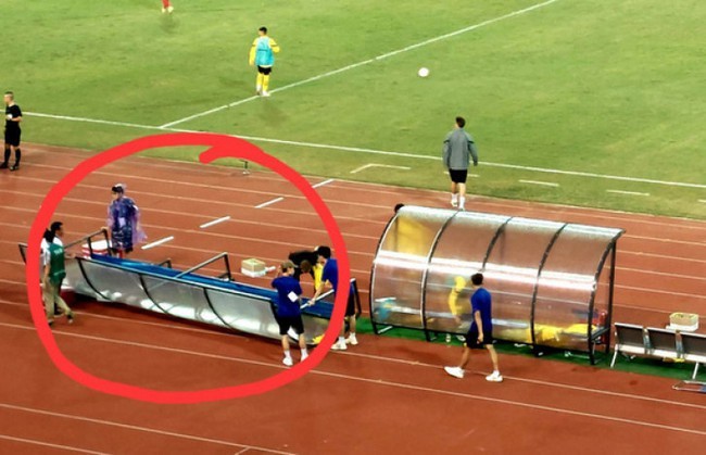 VFF lên tiếng về sân Mỹ Đình trước ngày đấu Malaysia - Bóng Đá