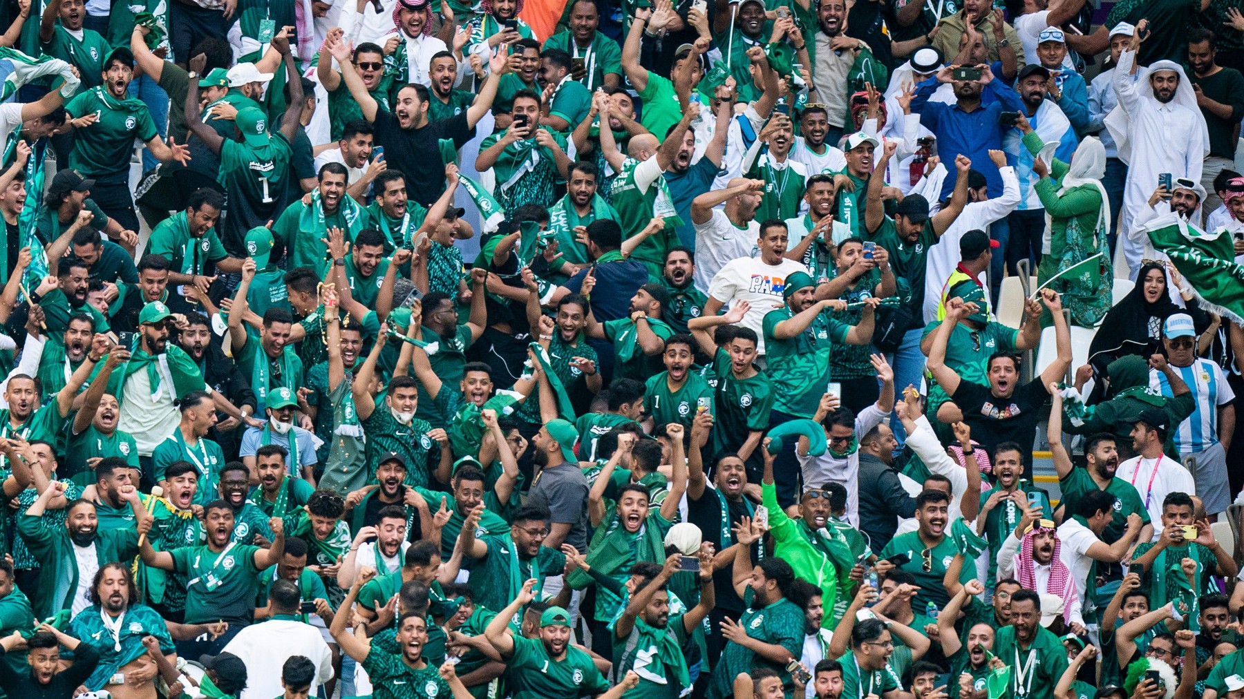 Saudi Arabia khuynh đảo chuyển nhượng: Những toan tính phía sau - Bóng Đá