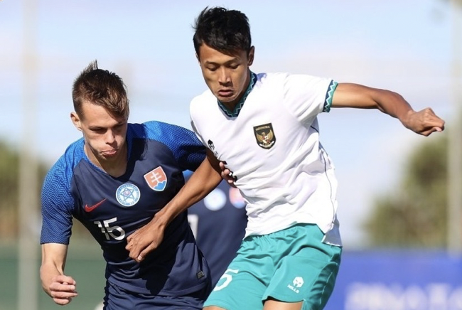 Phản ứng của HLV Shin khi U20 Indonesia thua ngược Slovakia - Bóng Đá