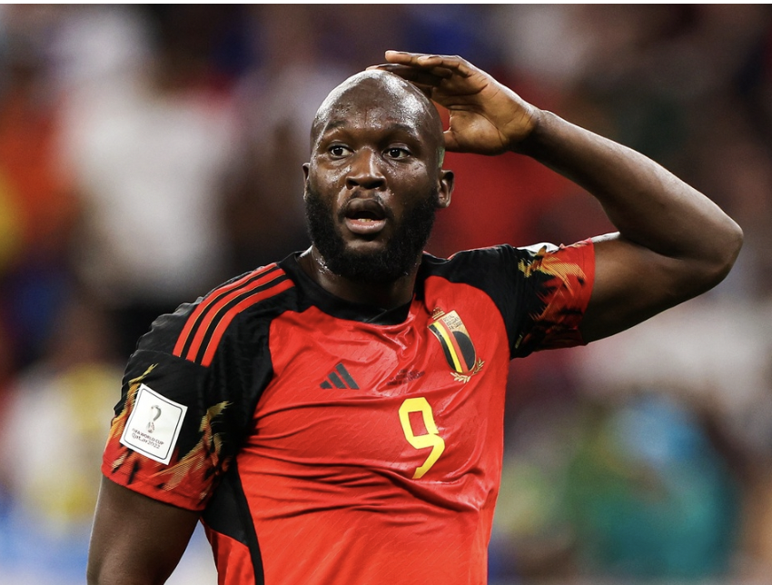 Lukaku quá vụng về - Bóng Đá