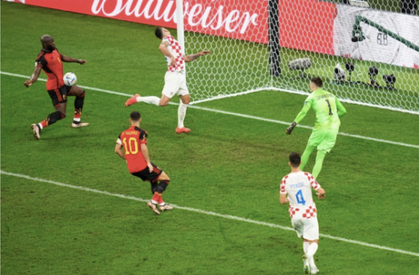 Lukaku quá vụng về - Bóng Đá